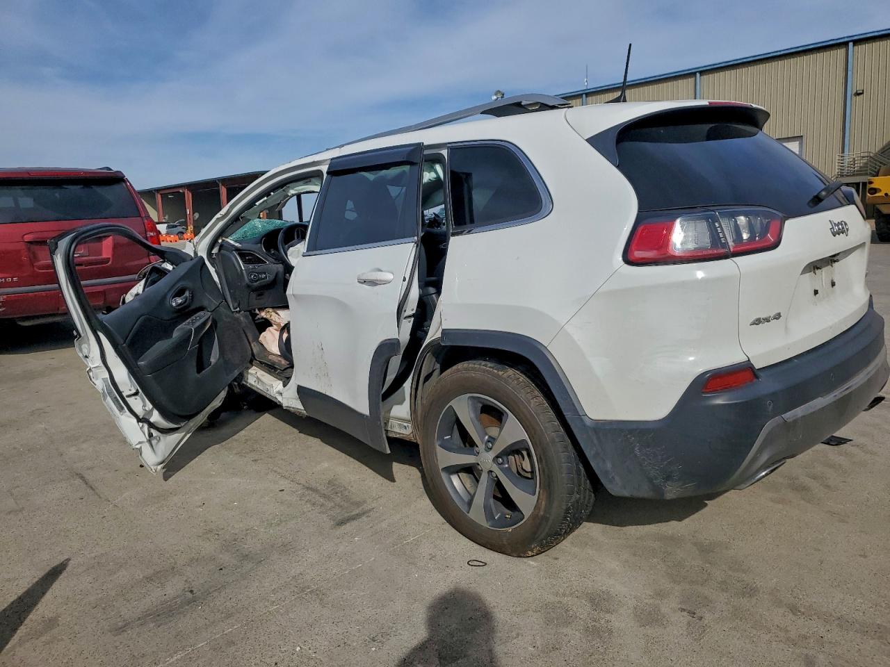 2019 JEEP CHEROKEE LIMITED photo 2