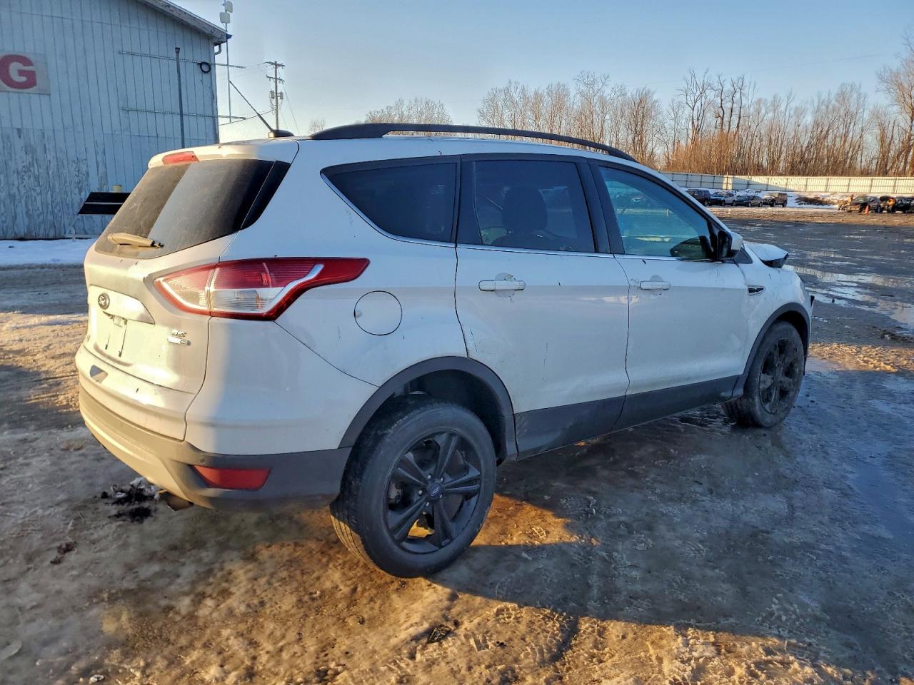 2016 FORD ESCAPE SE photo 5