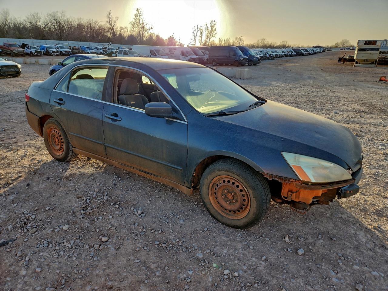 2003 HONDA ACCORD LX photo 4