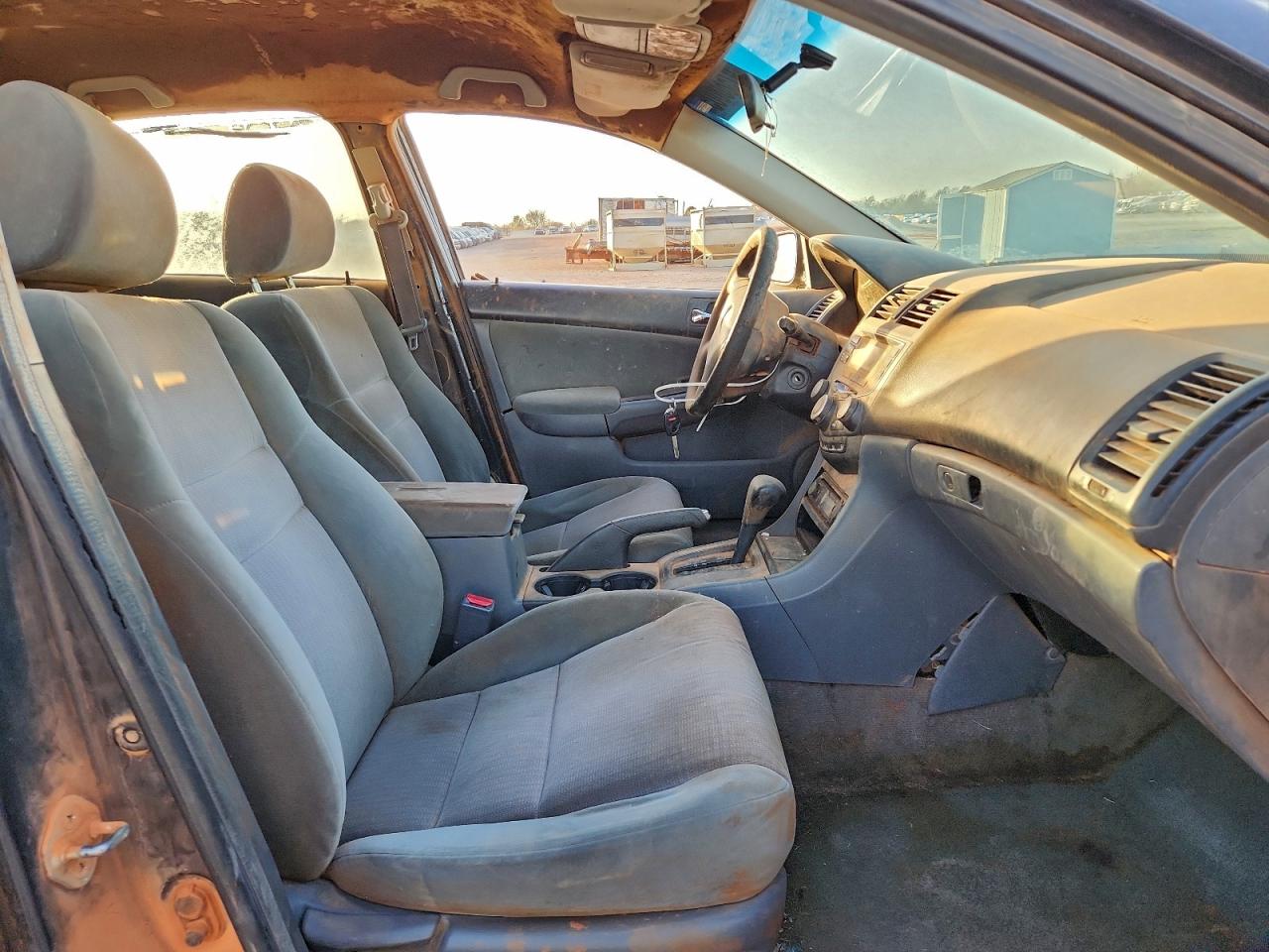 2003 HONDA ACCORD LX photo 7