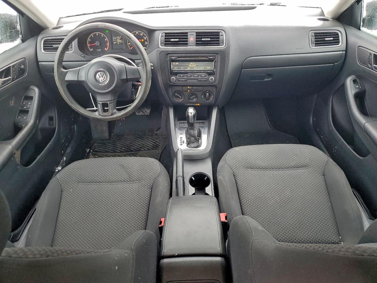 2013 VOLKSWAGEN JETTA BASE photo 8
