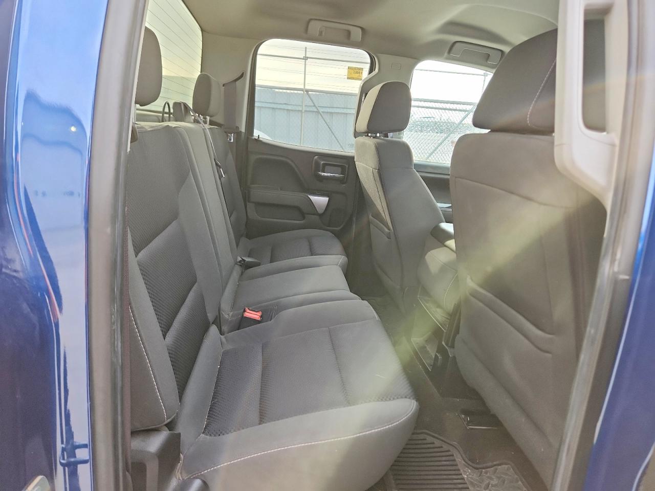 2017 CHEVROLET SILVERADO K1500 LT photo 10