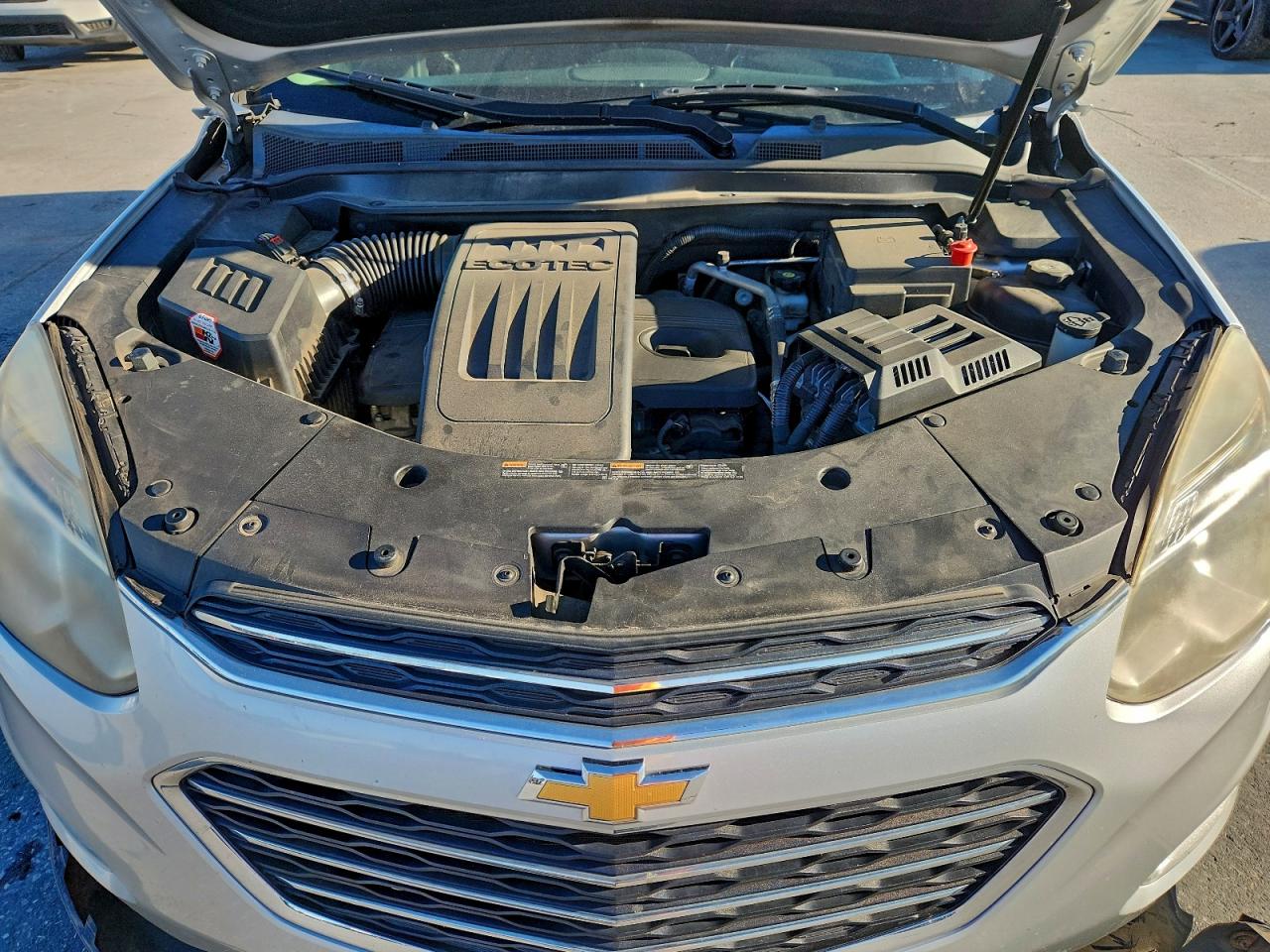 2016 CHEVROLET EQUINOX LT photo 34