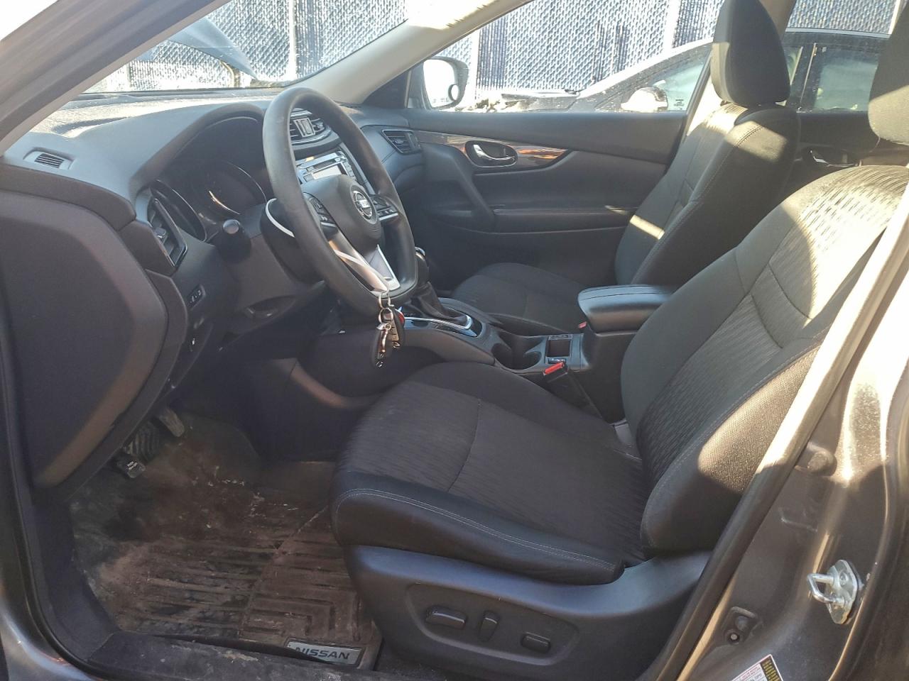 2019 NISSAN ROGUE S photo 7