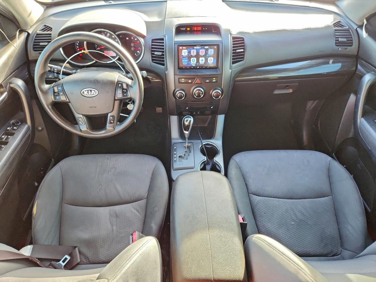 2013 KIA SORENTO LX photo 8