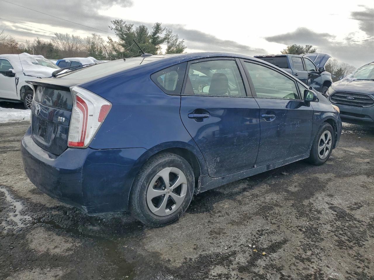 2012 TOYOTA PRIUS photo 3