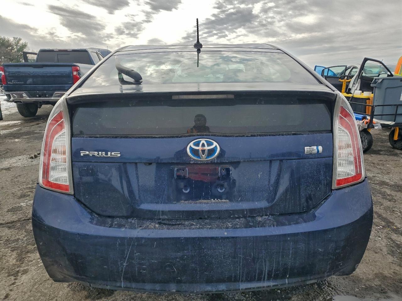 2012 TOYOTA PRIUS photo 6