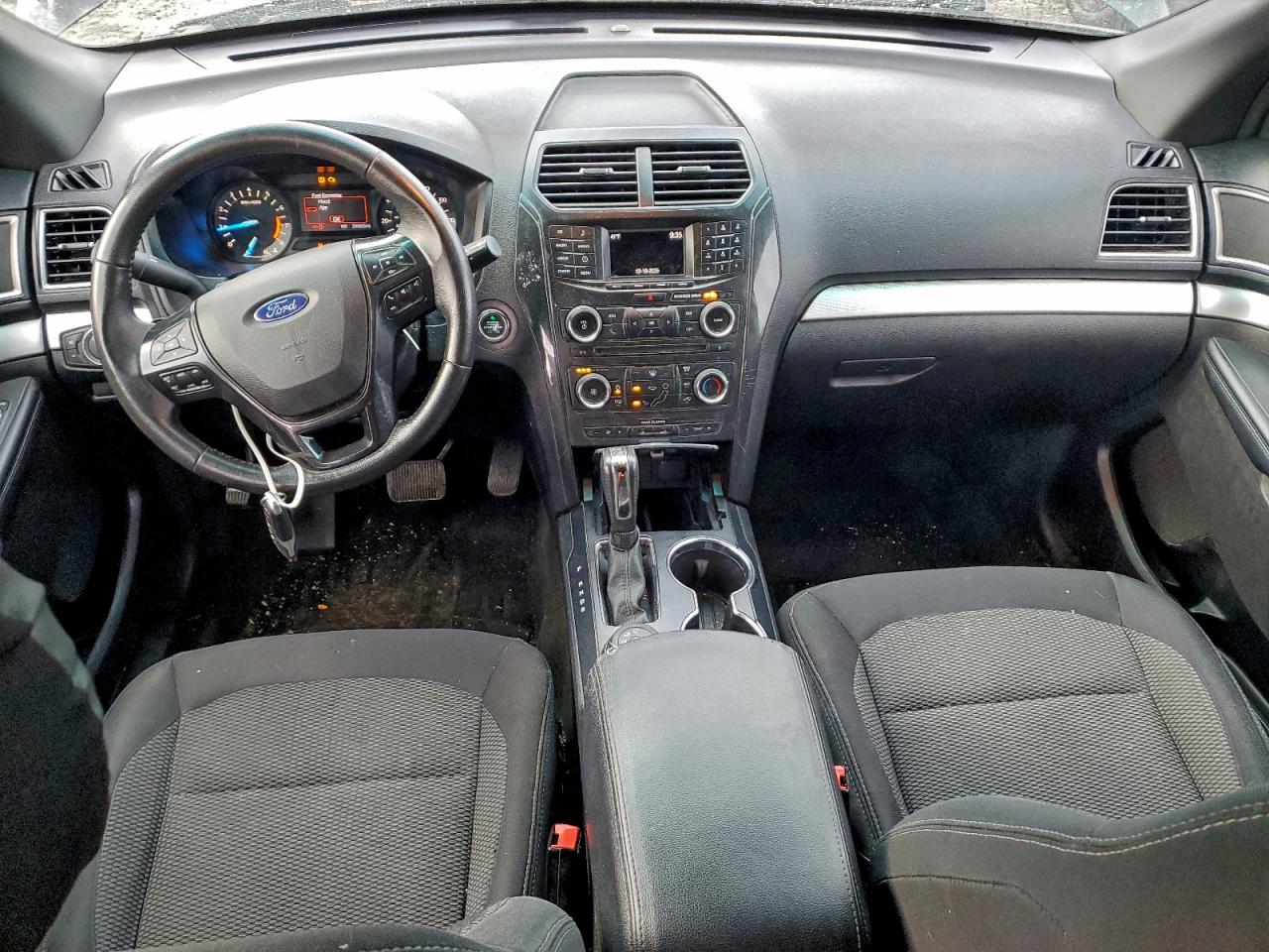 2016 FORD EXPLORER XLT photo 8
