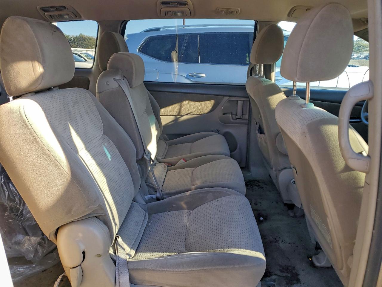 2009 TOYOTA SIENNA CE photo 11