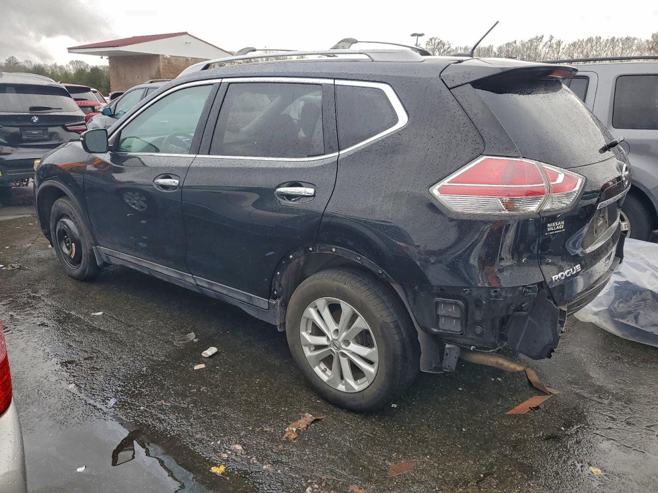 2014 NISSAN ROGUE S photo 2