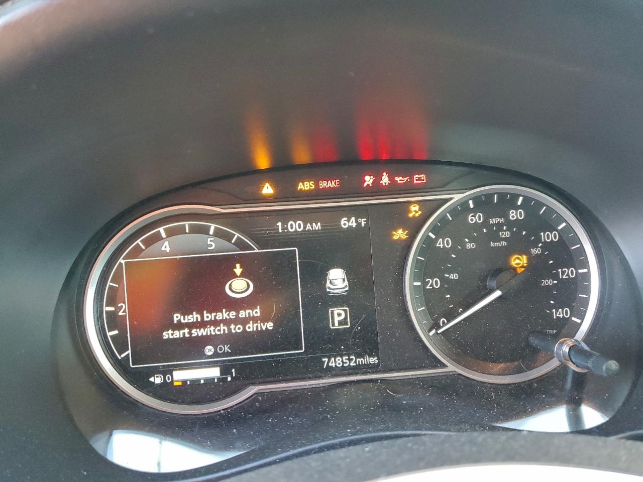 2019 NISSAN KICKS S photo 9