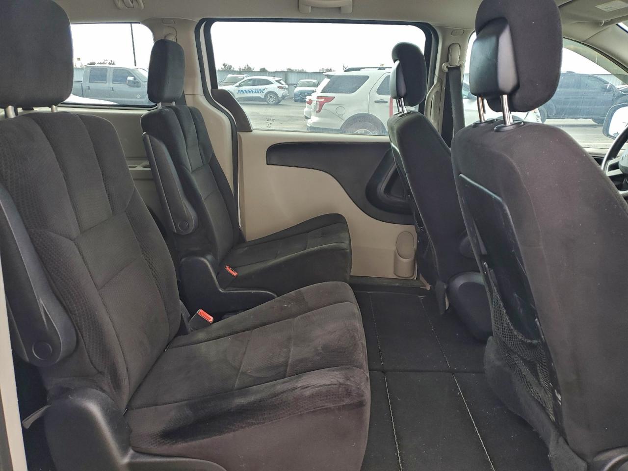 2013 DODGE GRAND CARAVAN SE photo 11