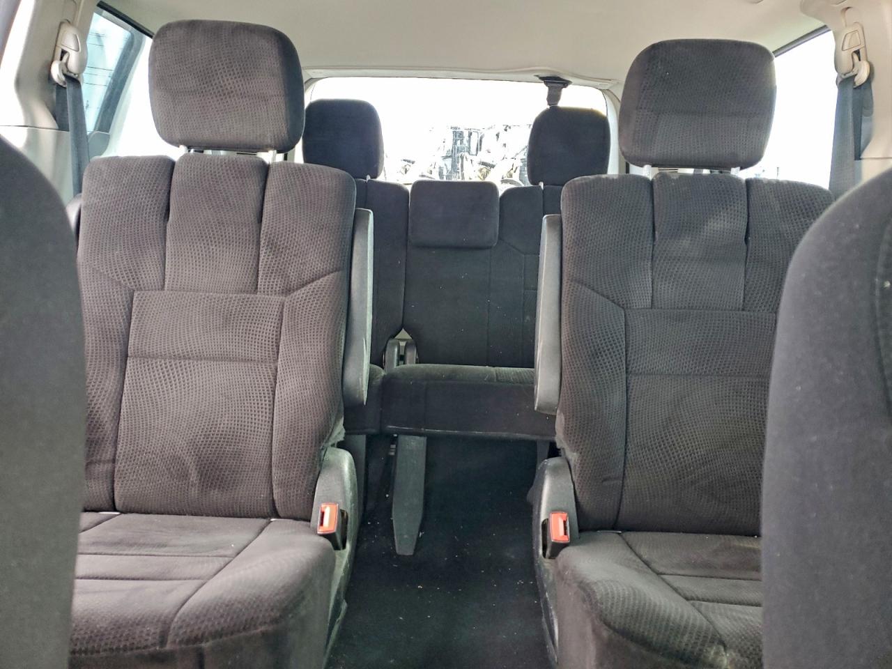 2013 DODGE GRAND CARAVAN SE photo 10