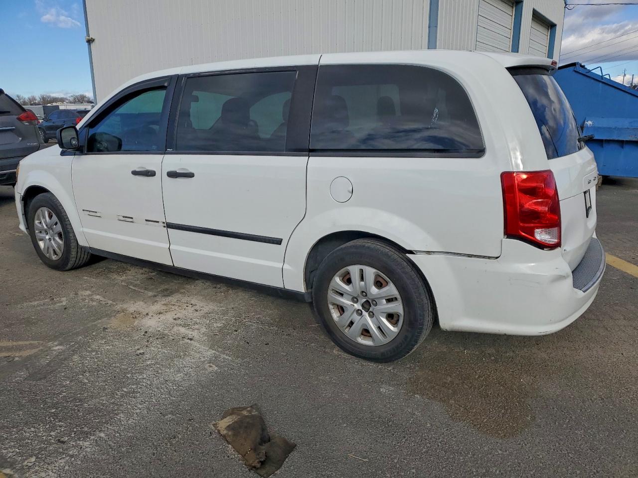 2013 DODGE GRAND CARAVAN SE photo 2