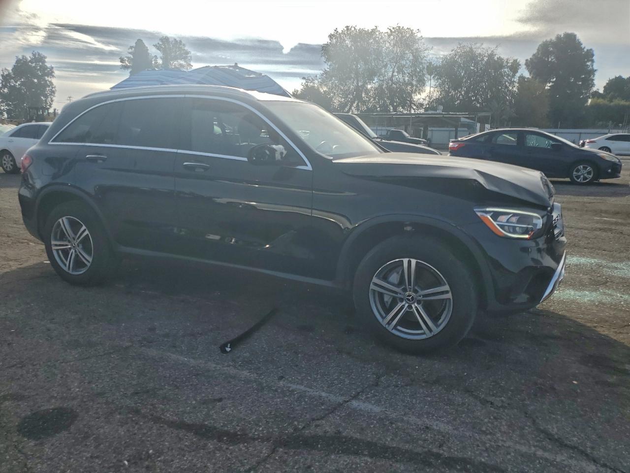 2021 MERCEDES-BENZ GLC 300 photo 4