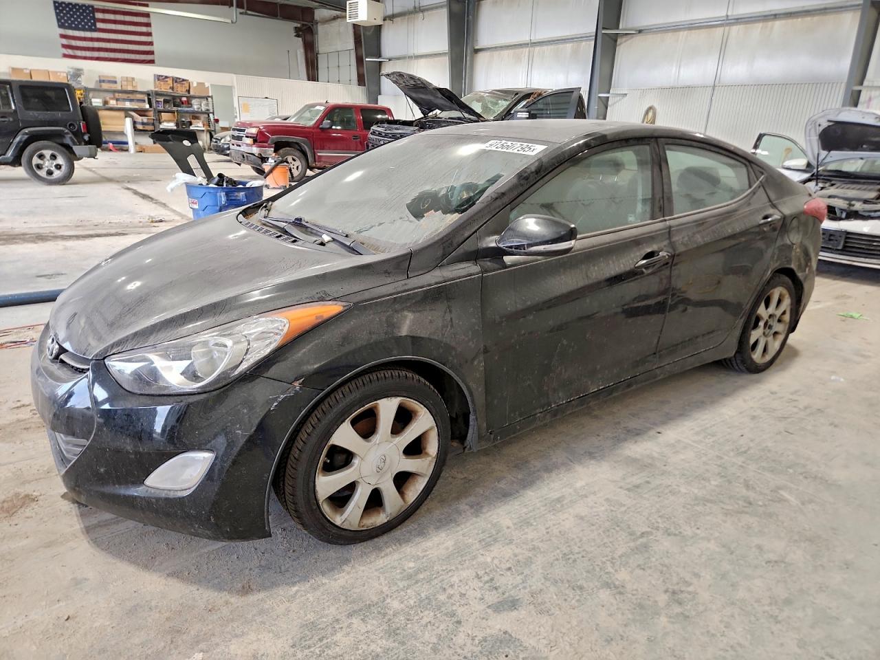 2013 HYUNDAI ELANTRA