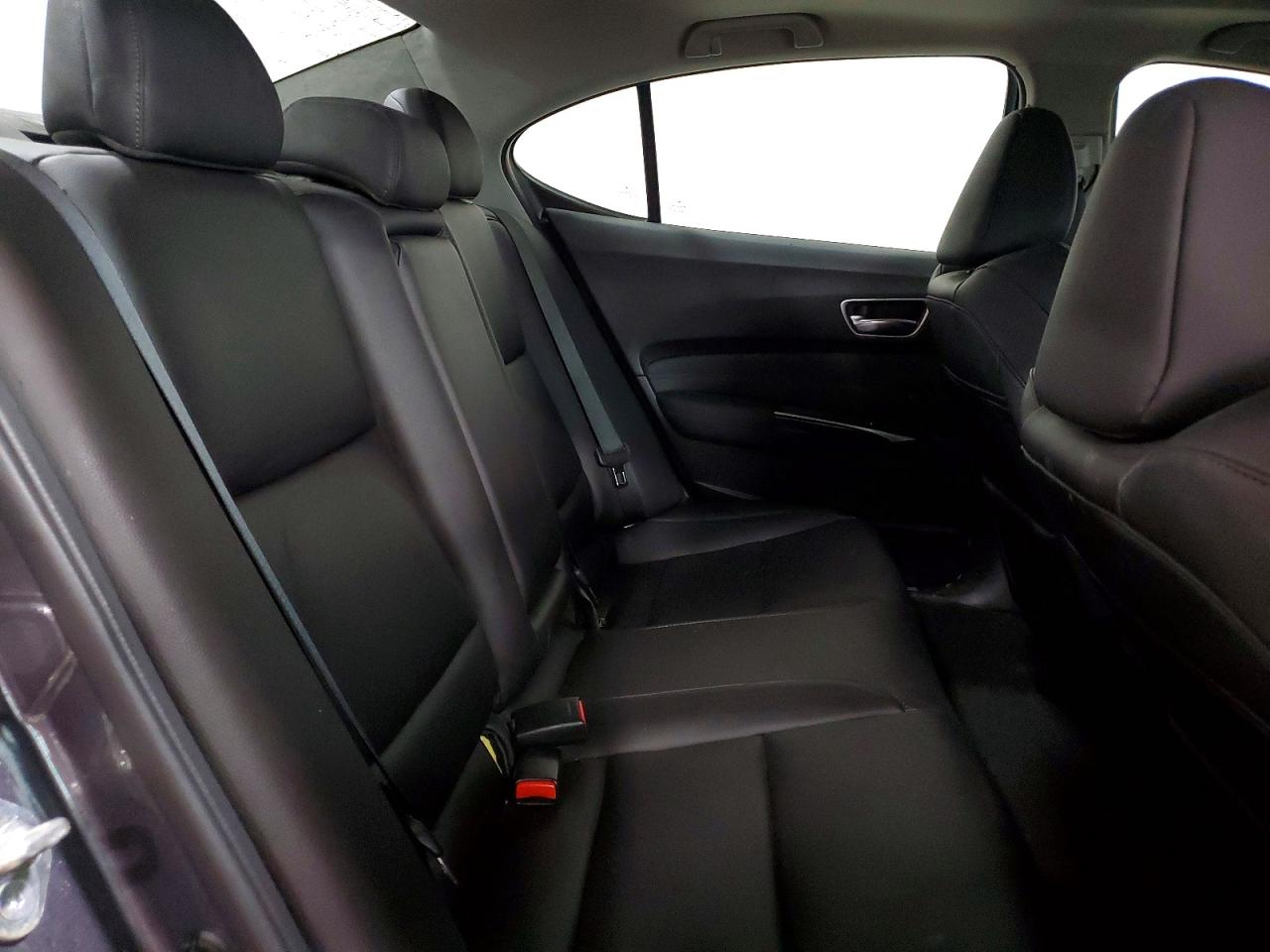 2018 ACURA TLX photo 10