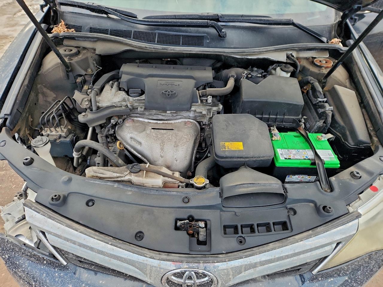 2014 TOYOTA CAMRY L photo 11
