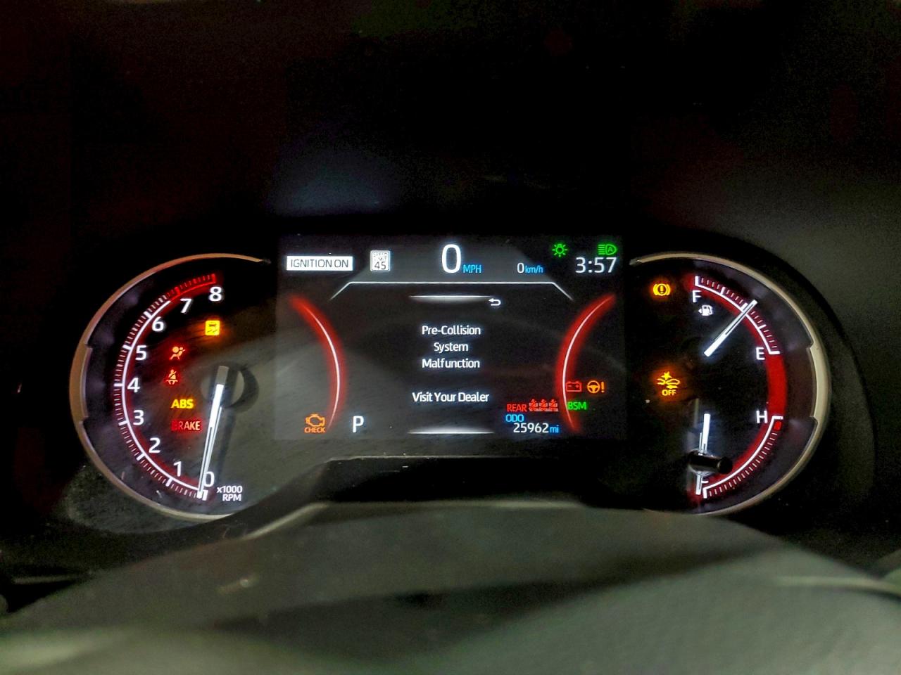 2025 TOYOTA RAV4 XLE photo 9