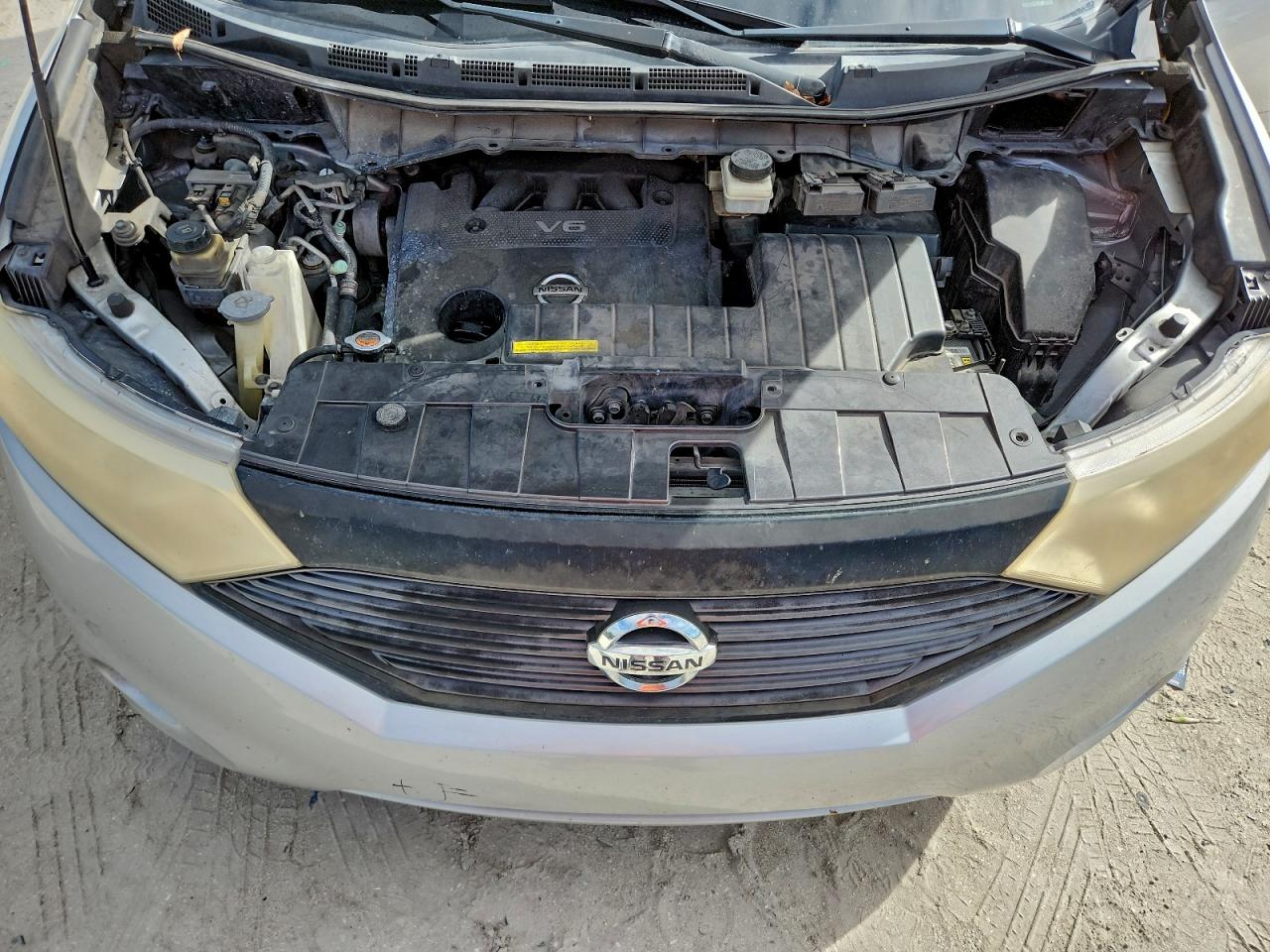 2013 NISSAN QUEST S photo 12