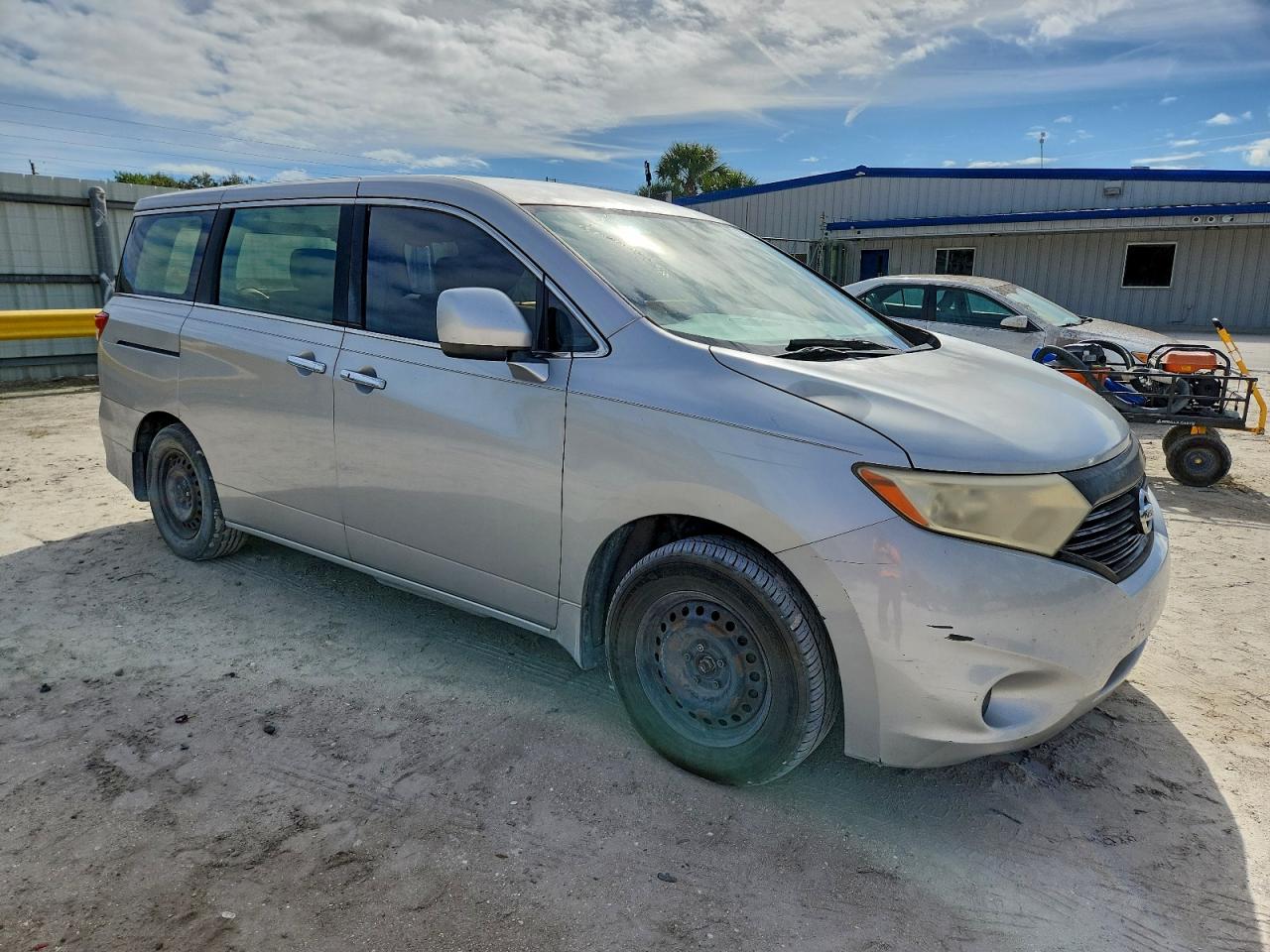 2013 NISSAN QUEST S photo 4