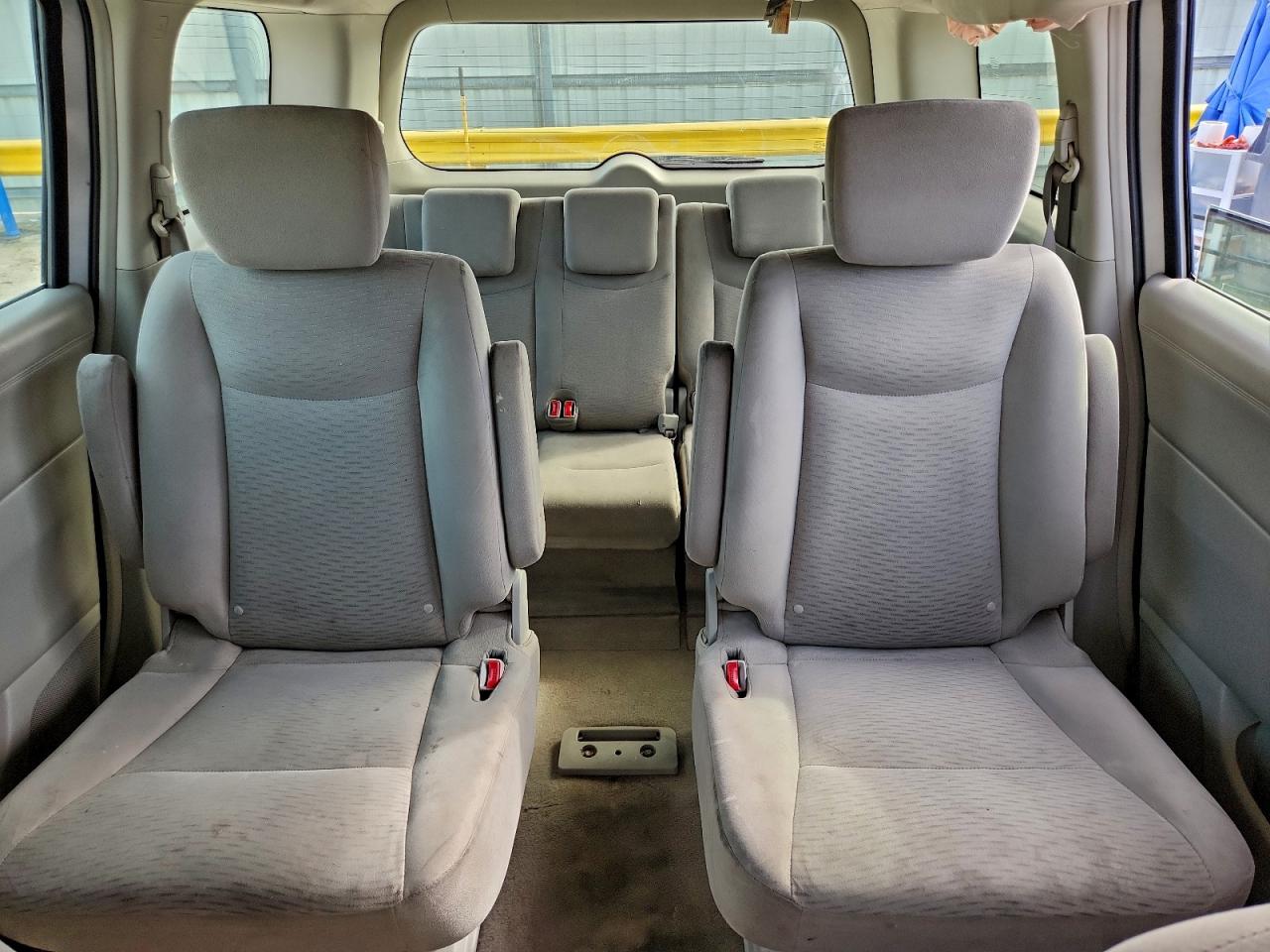 2013 NISSAN QUEST S photo 10