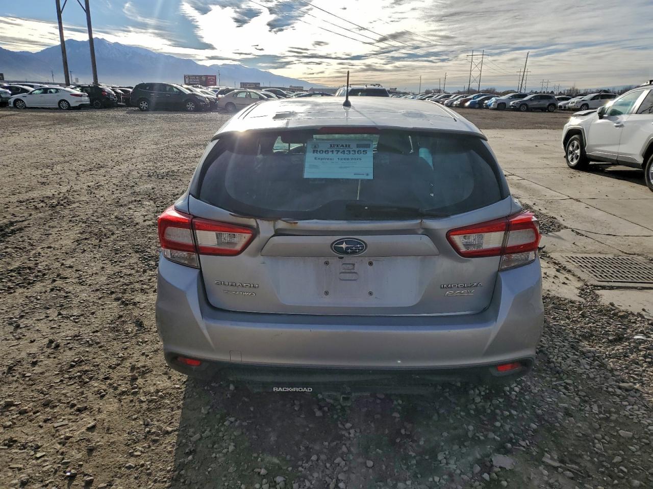 2017 SUBARU IMPREZA photo 6