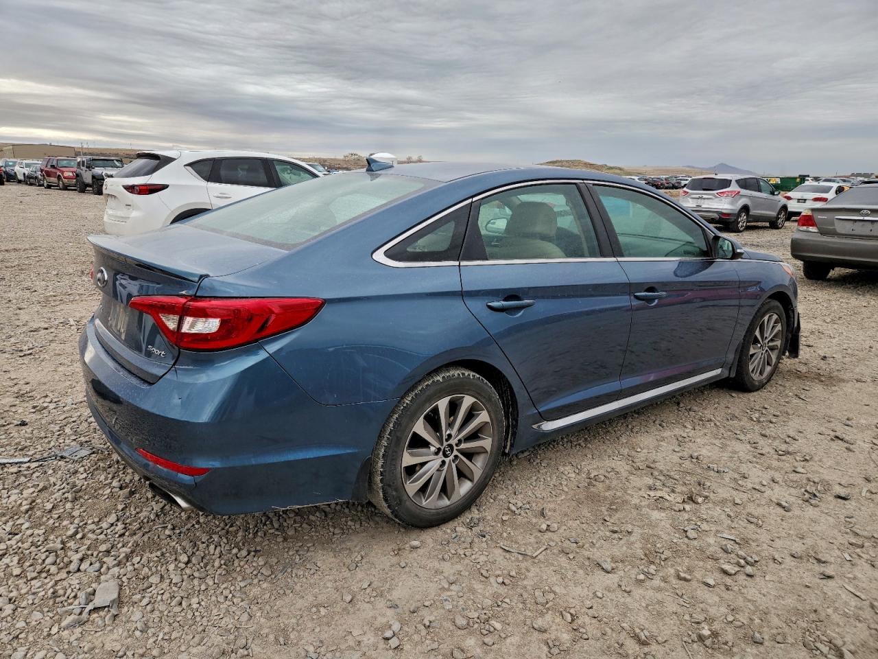 2015 HYUNDAI SONATA SPORT photo 3