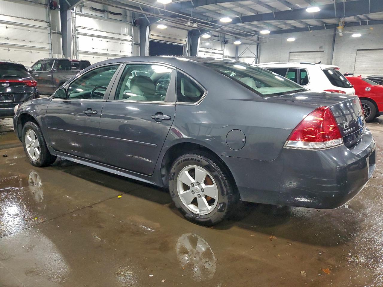 2011 CHEVROLET IMPALA LT photo 2