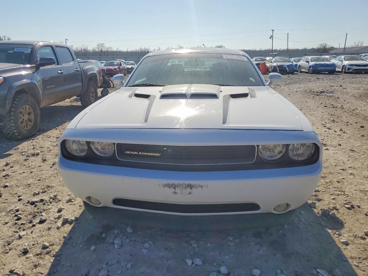 2012 DODGE CHALLENGER SXT photo 5