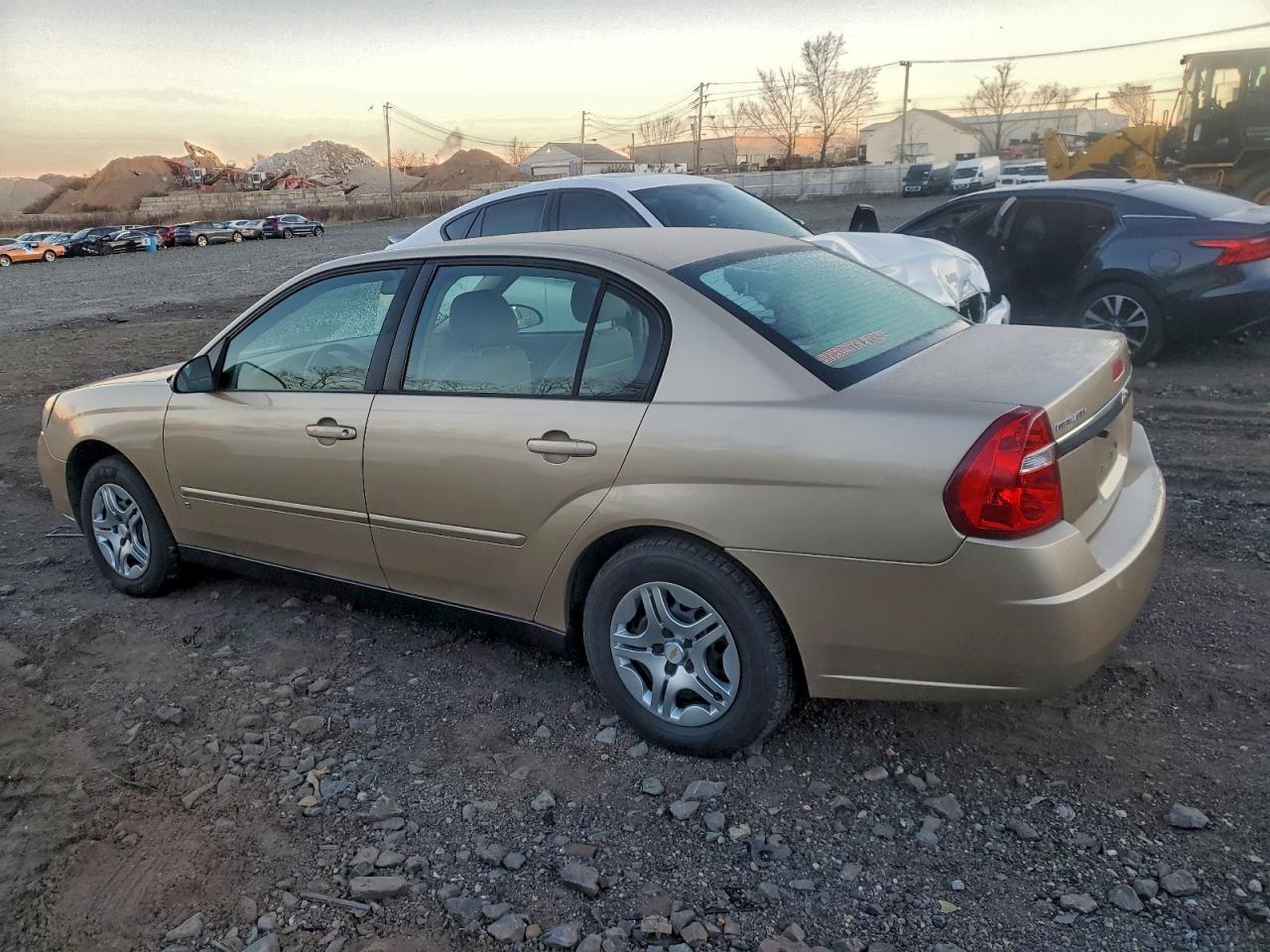 2007 CHEVROLET MALIBU LS photo 2