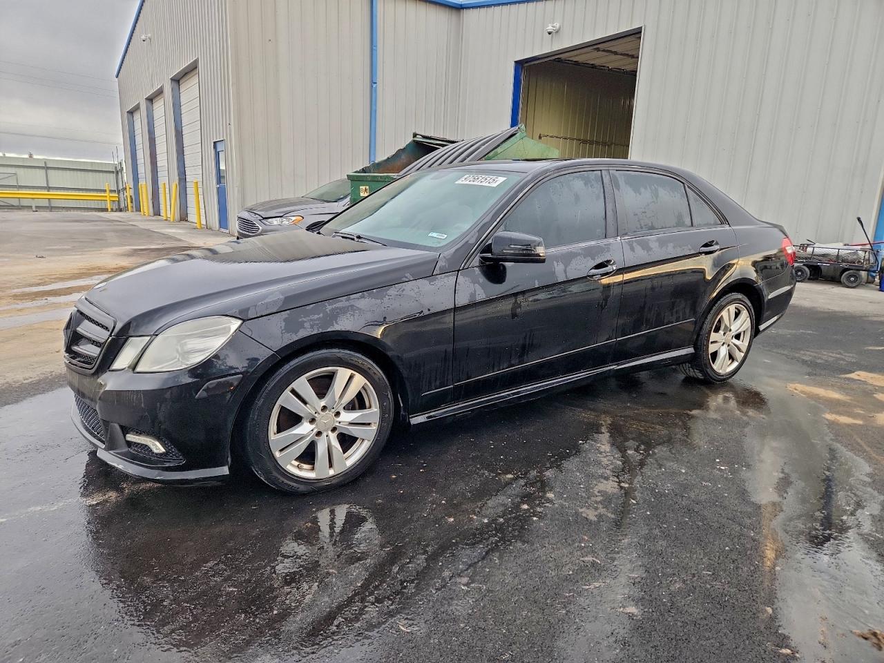 2011 MERCEDES-BENZ E