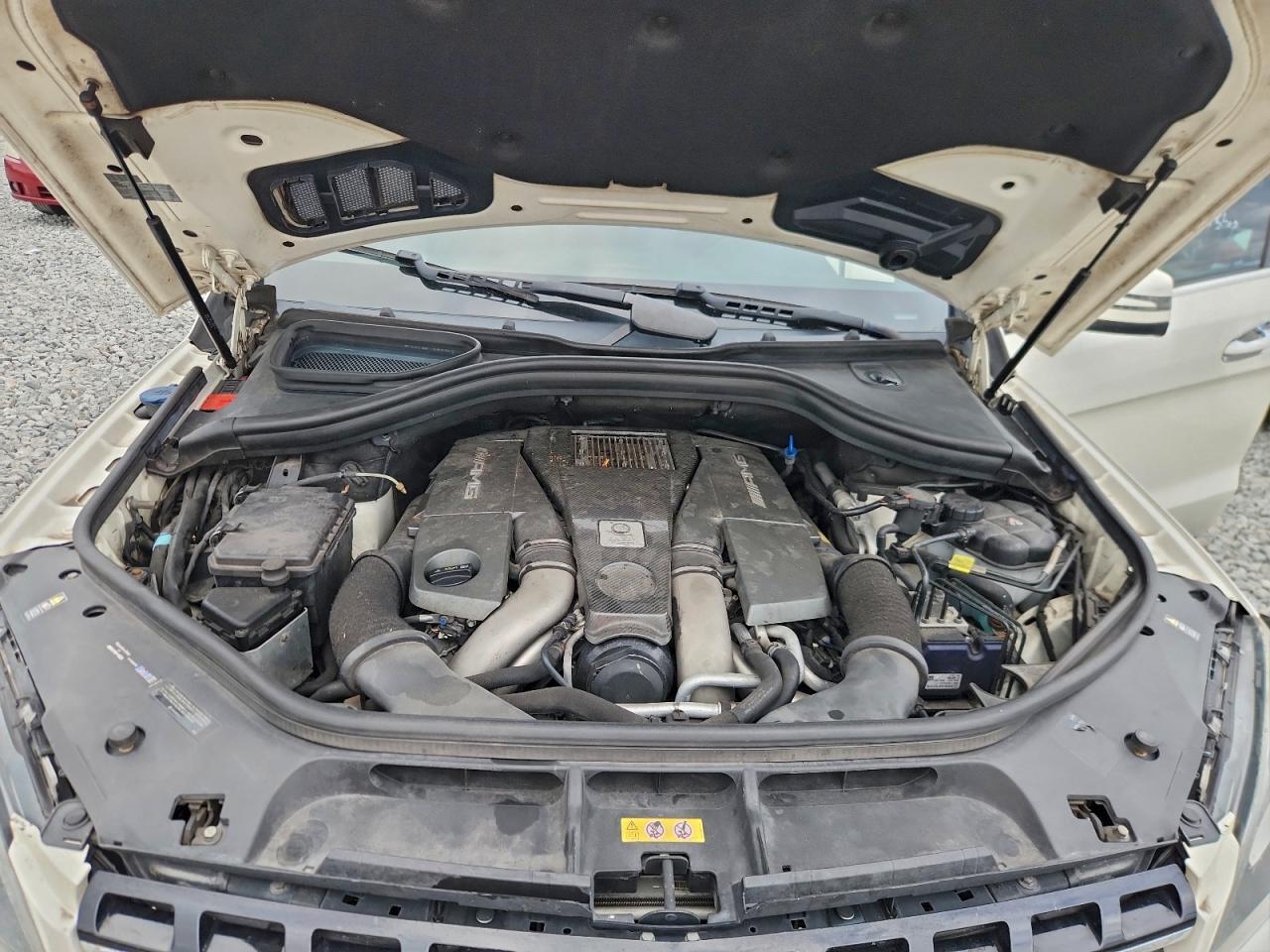 2012 MERCEDES-BENZ ML 63 AMG photo 12