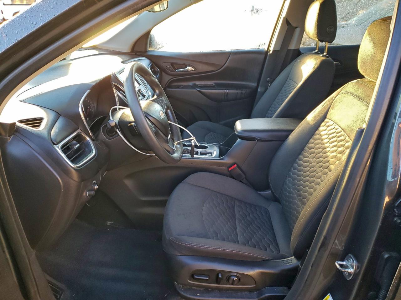 2020 CHEVROLET EQUINOX LT photo 7