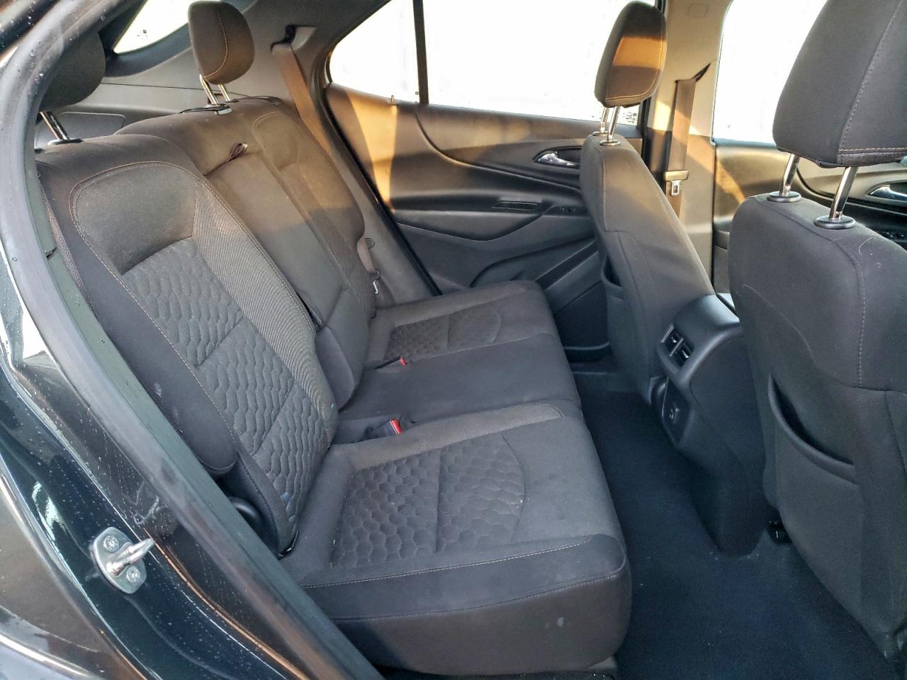 2020 CHEVROLET EQUINOX LT photo 11
