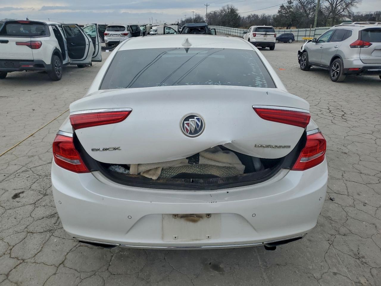 2017 BUICK LACROSSE PREMIUM photo 6