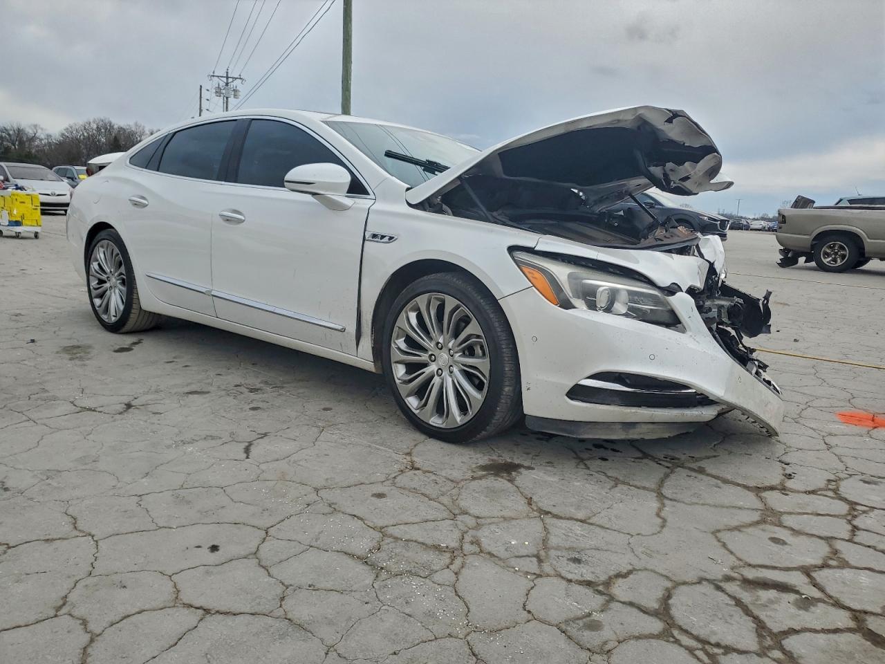 2017 BUICK LACROSSE PREMIUM photo 4