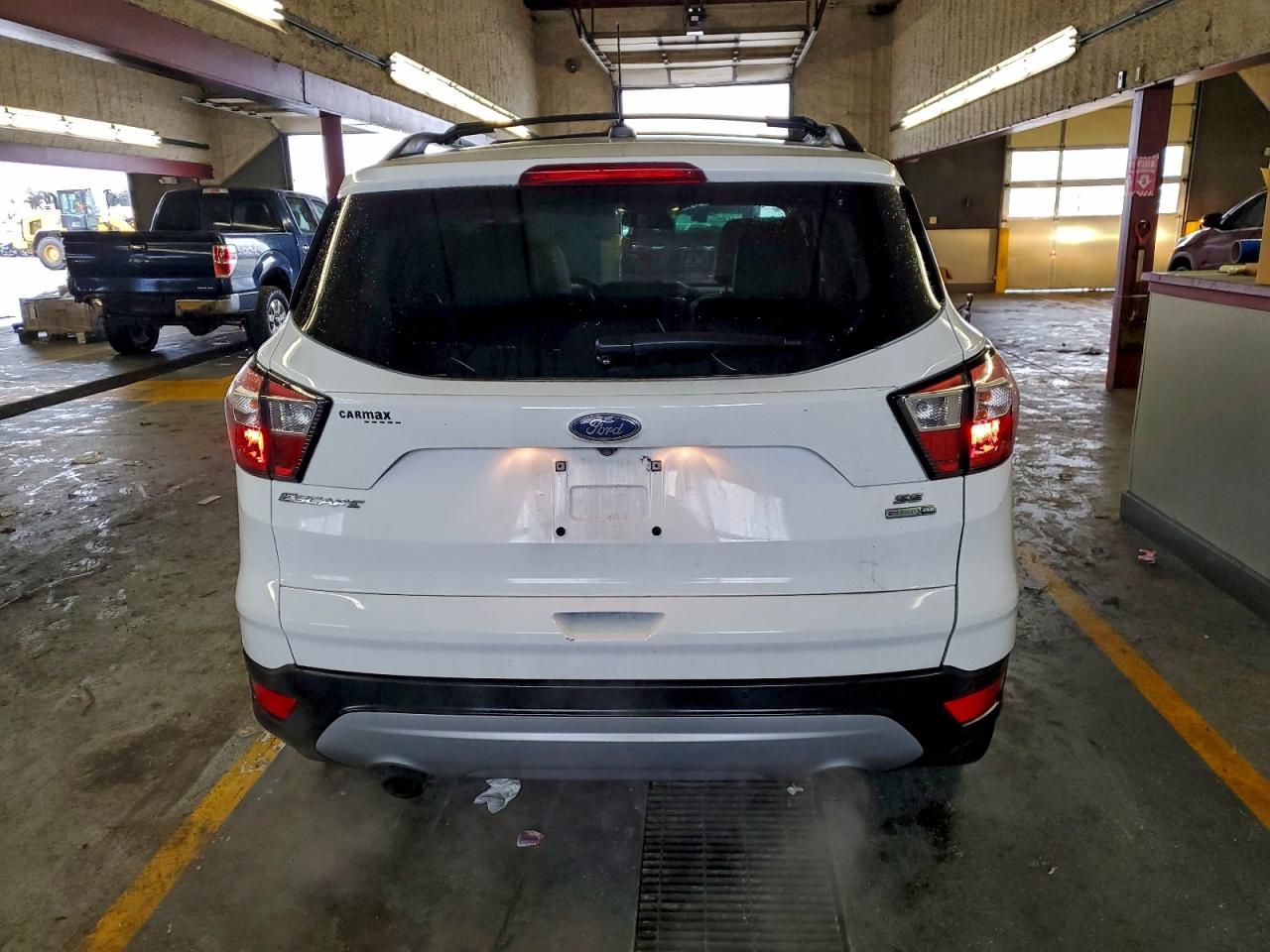 2017 FORD ESCAPE SE photo 6