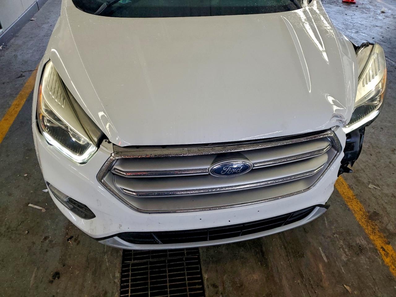 2017 FORD ESCAPE SE photo 12