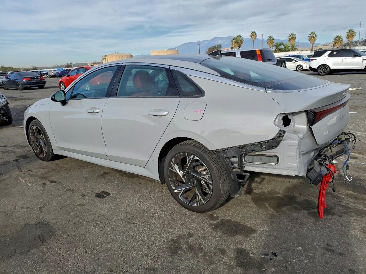 2025 KIA K5 GT LINE photo 2