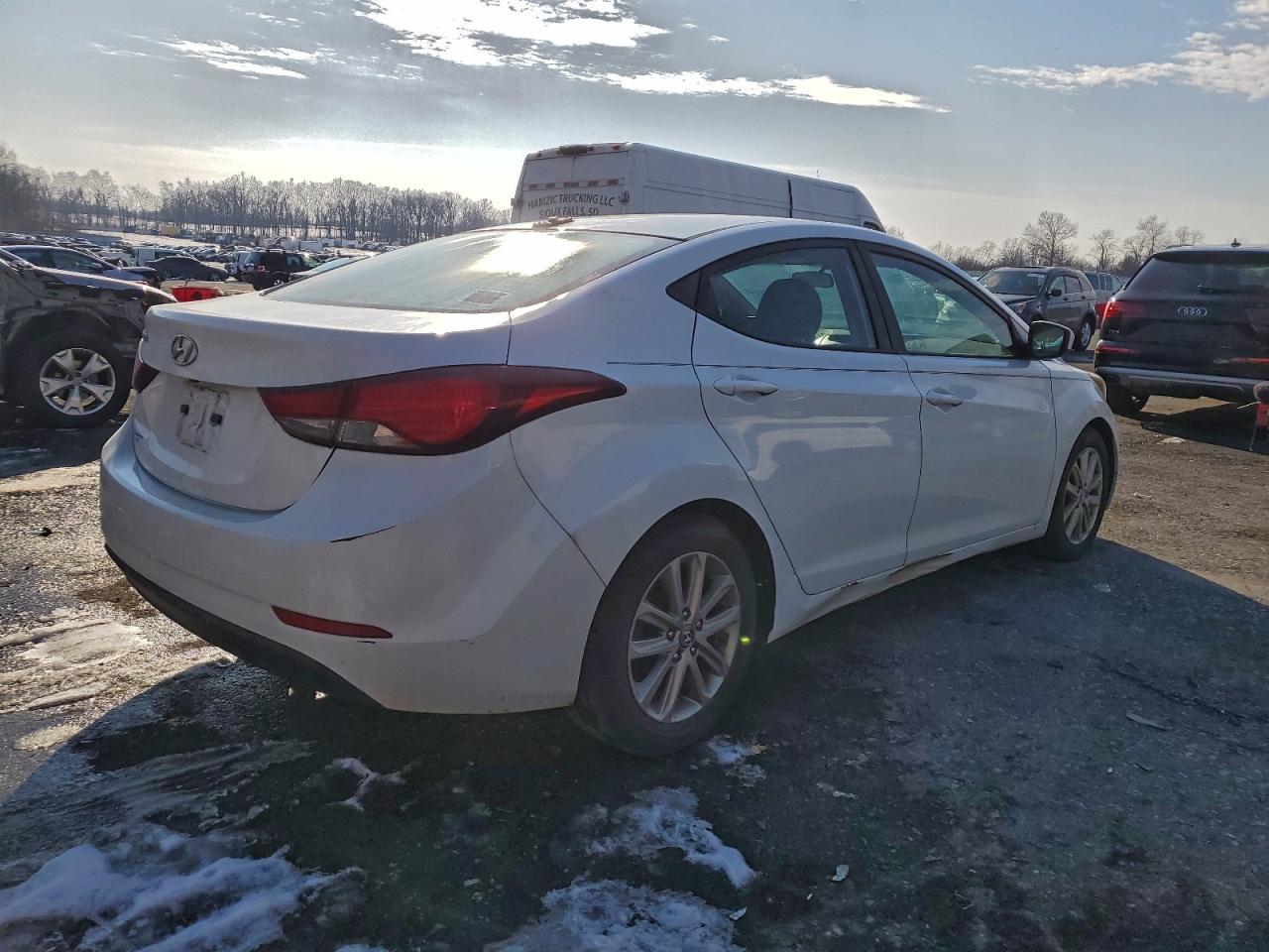 2016 HYUNDAI ELANTRA SE photo 3