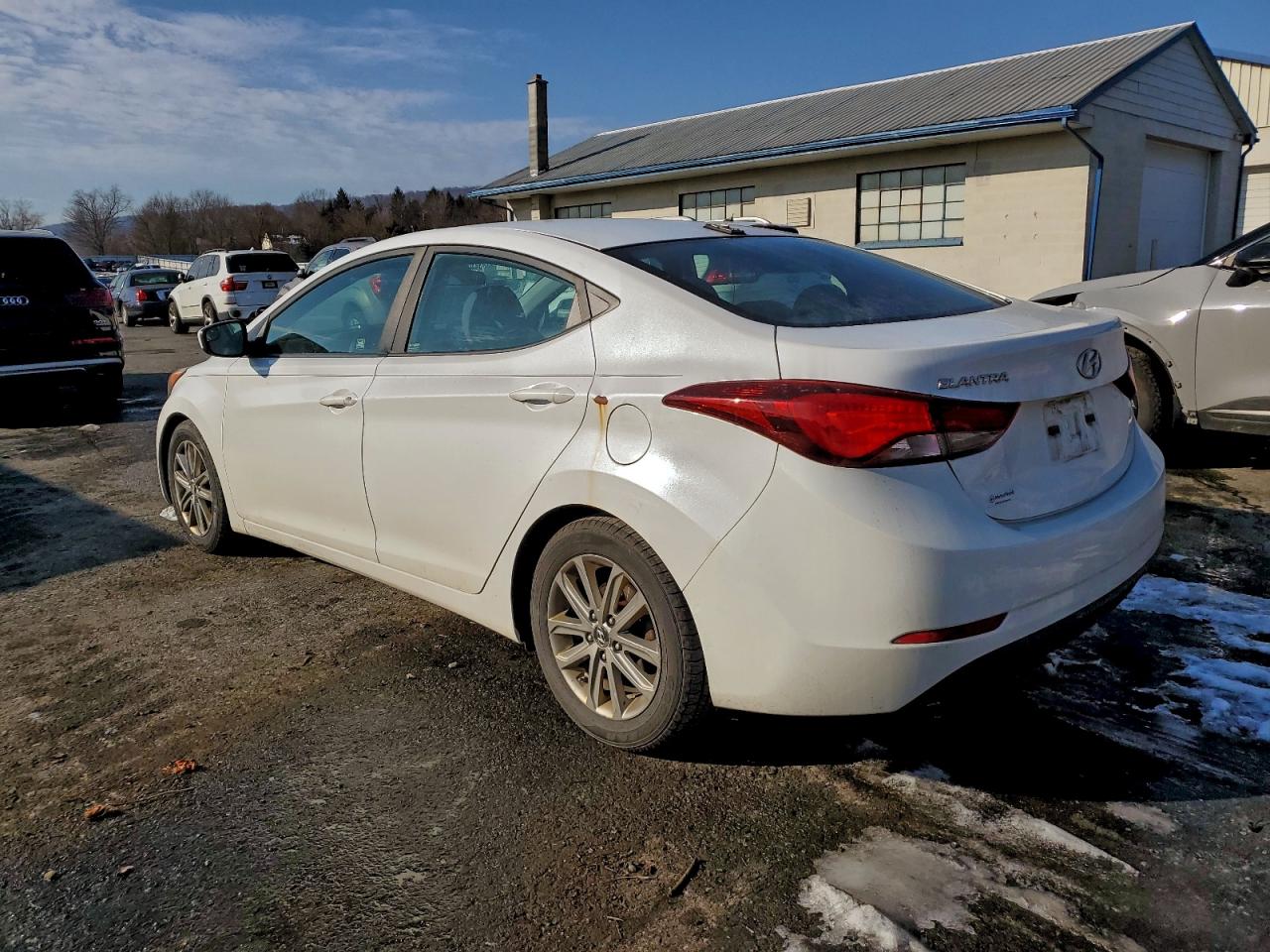2016 HYUNDAI ELANTRA SE photo 2