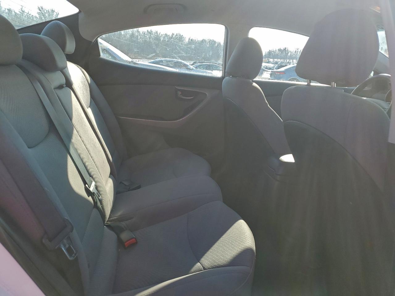 2016 HYUNDAI ELANTRA SE photo 10