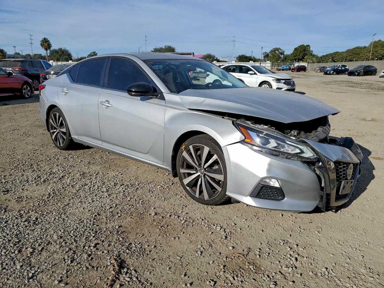 2019 NISSAN ALTIMA SR photo 4