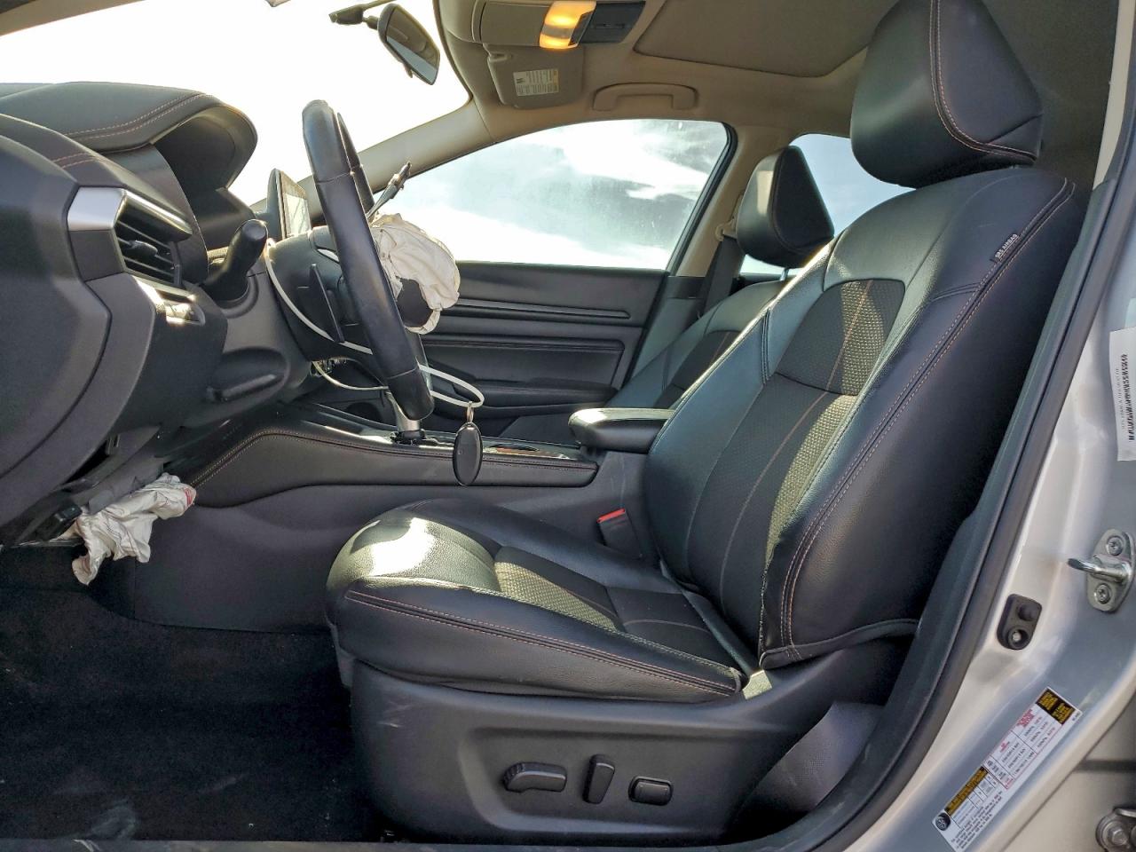 2019 NISSAN ALTIMA SR photo 7