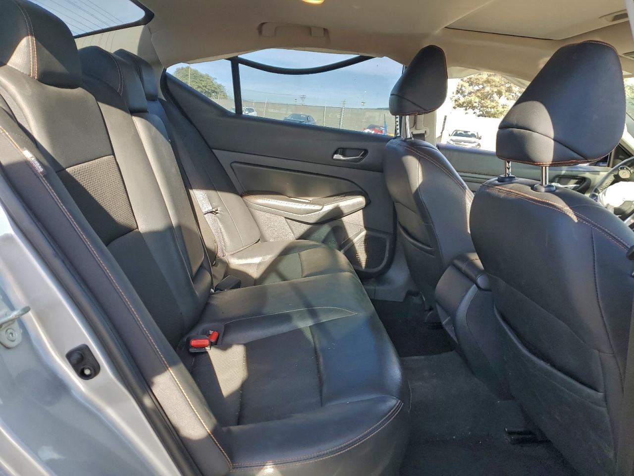 2019 NISSAN ALTIMA SR photo 10