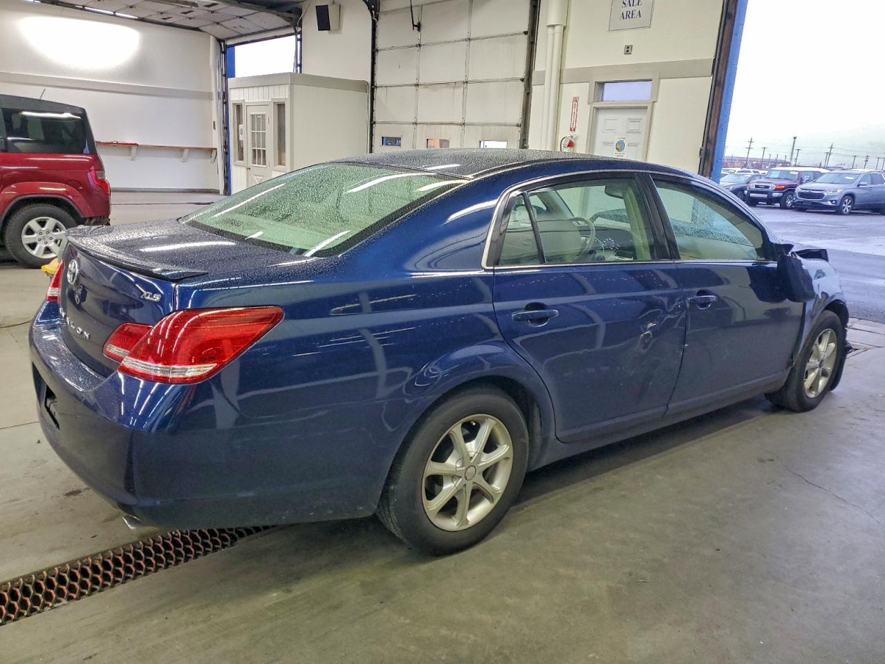 2006 TOYOTA AVALON XL photo 3
