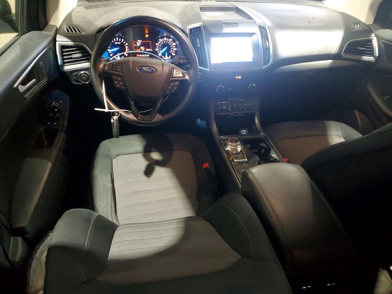 2020 FORD EDGE SE photo 8