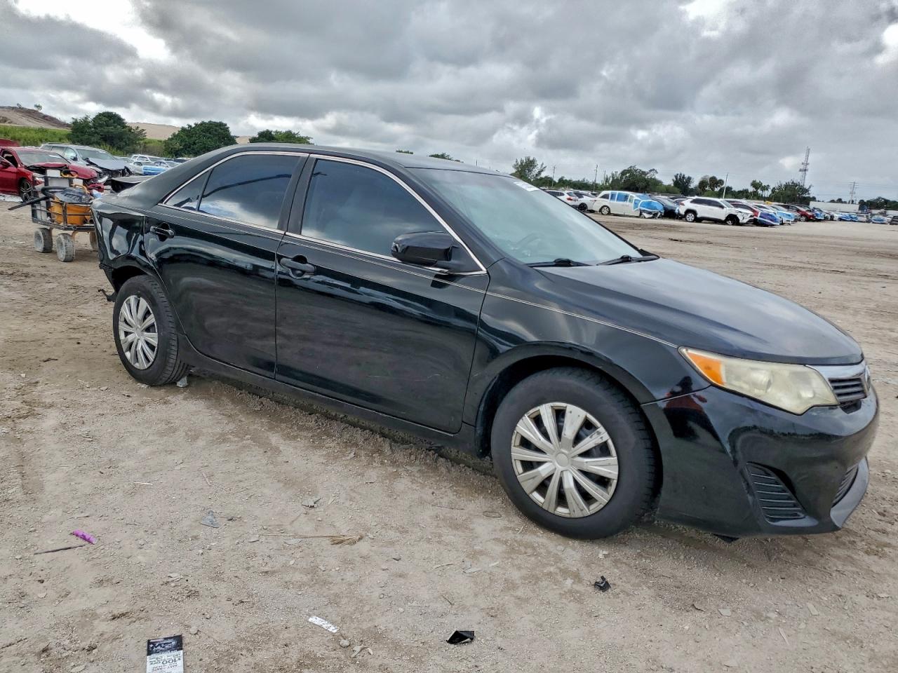 2012 TOYOTA CAMRY BASE photo 4