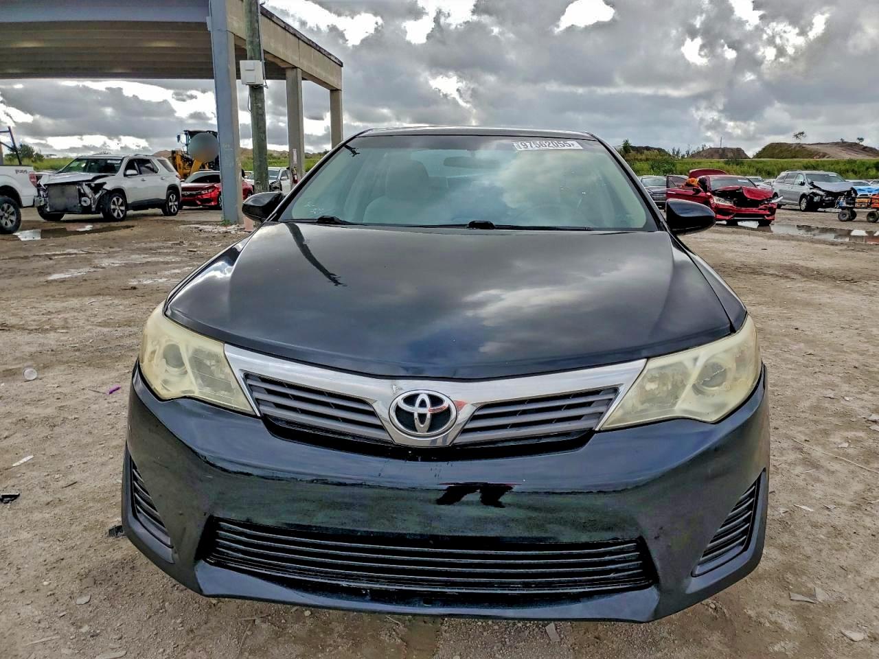 2012 TOYOTA CAMRY BASE photo 5